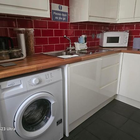 A Home From Home 3 Plymouth Bagian luar foto